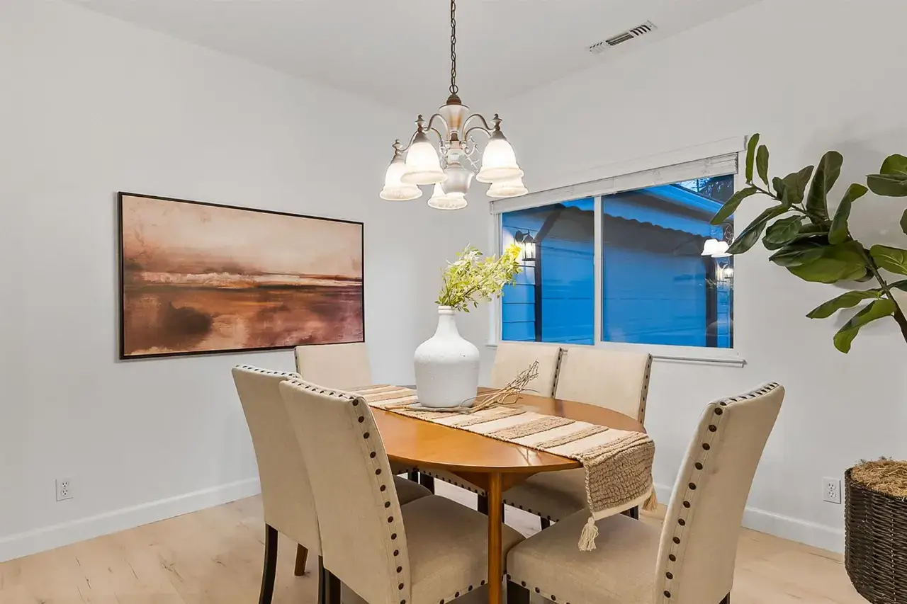 Lori Dr, Grass Valley - Premiere Home Staging & Design
