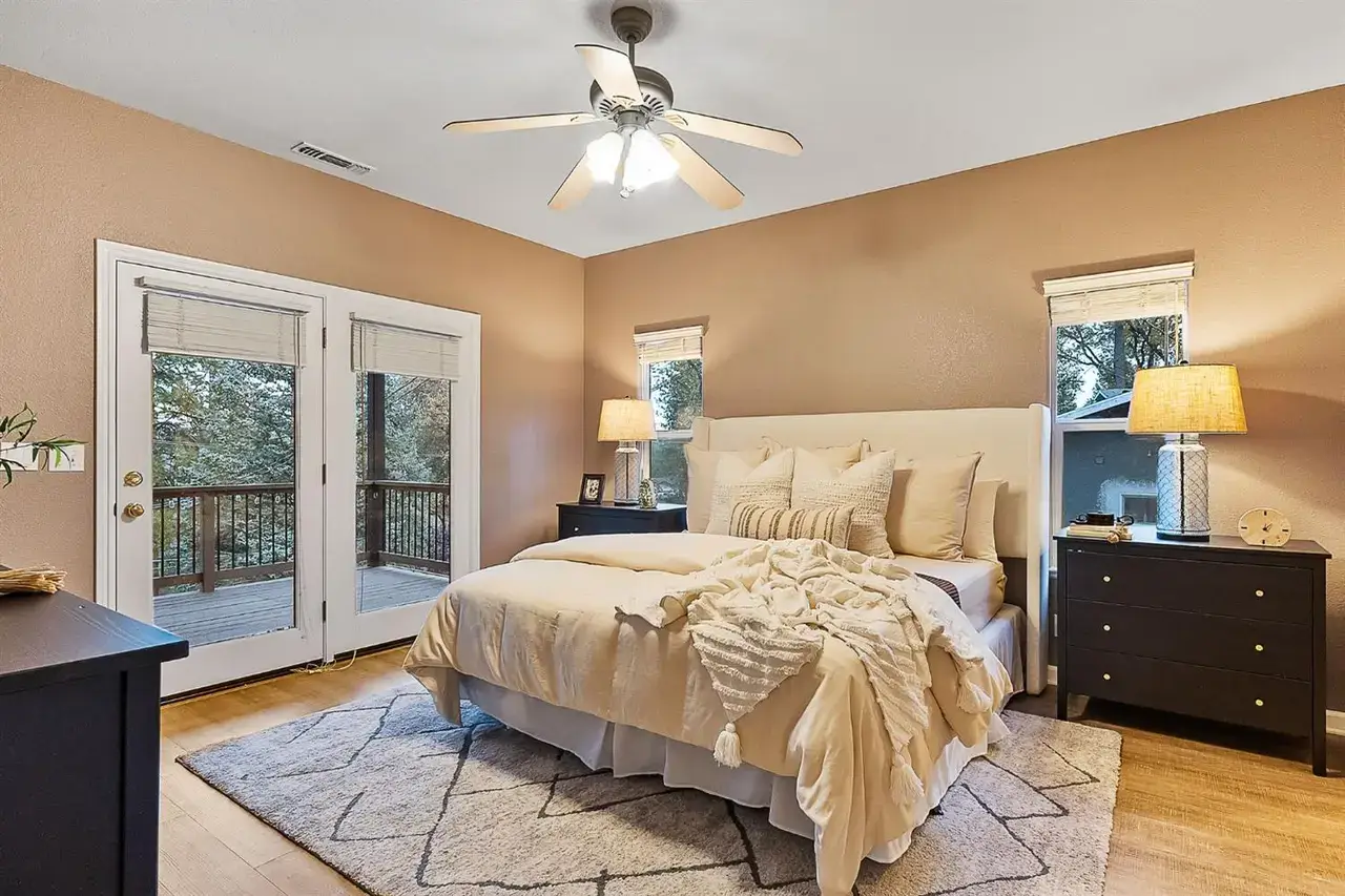 Lori Dr, Grass Valley - Premiere Home Staging & Design