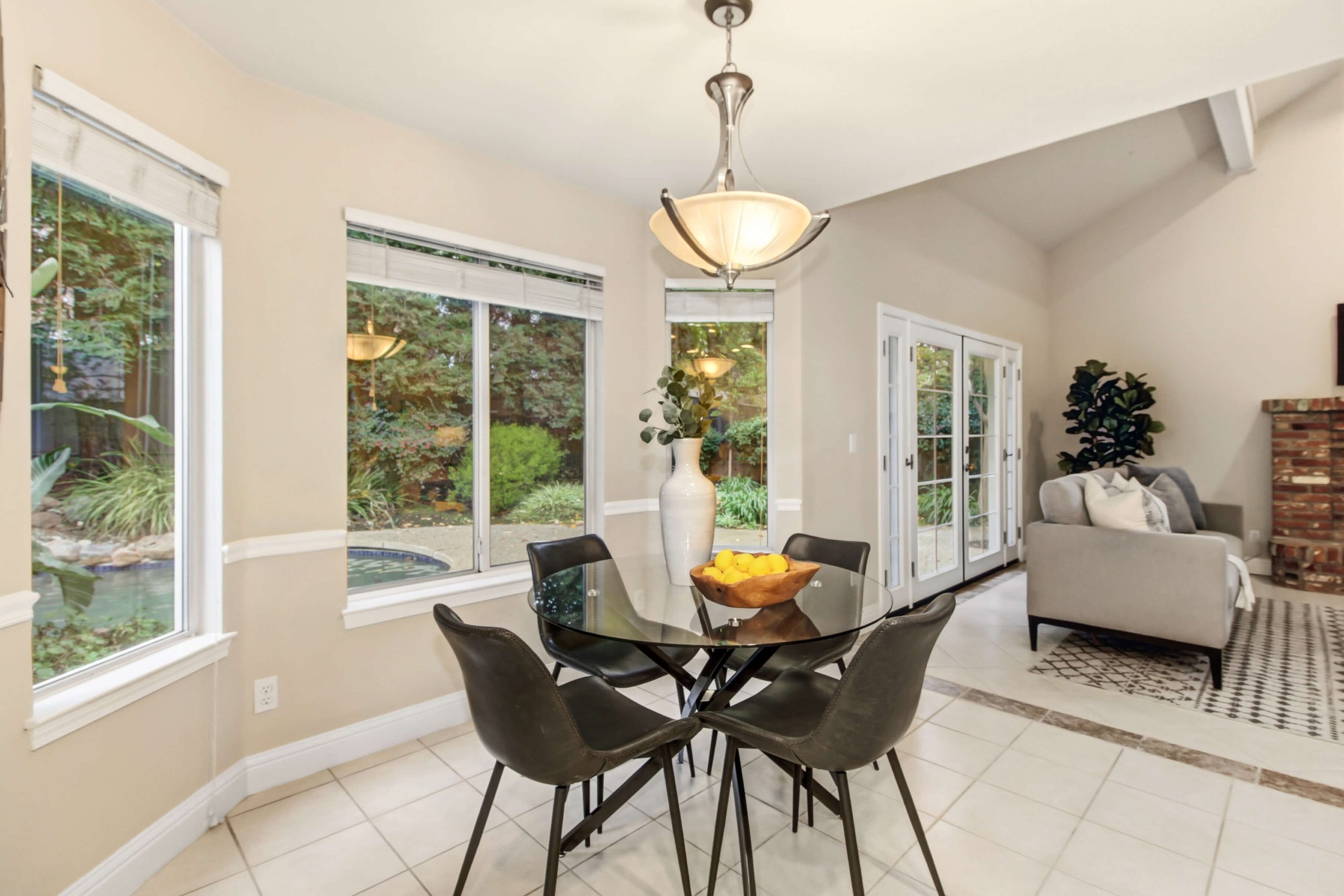 Prestwick Dr, Roseville - Premiere Home Staging & Design