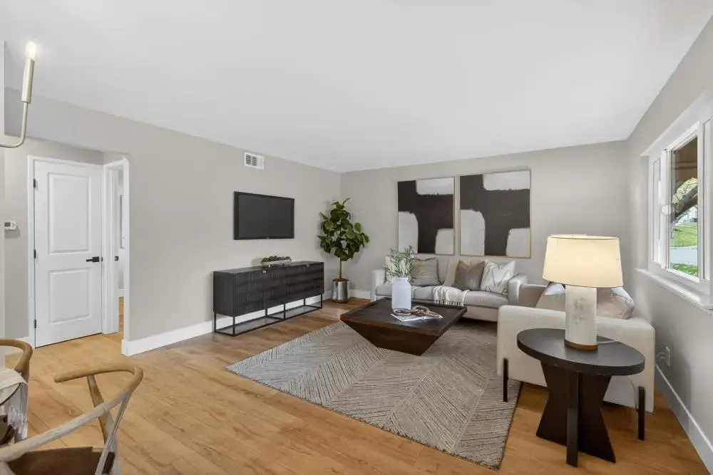 Breuner Dr, Roseville - Premiere Home Staging & Design