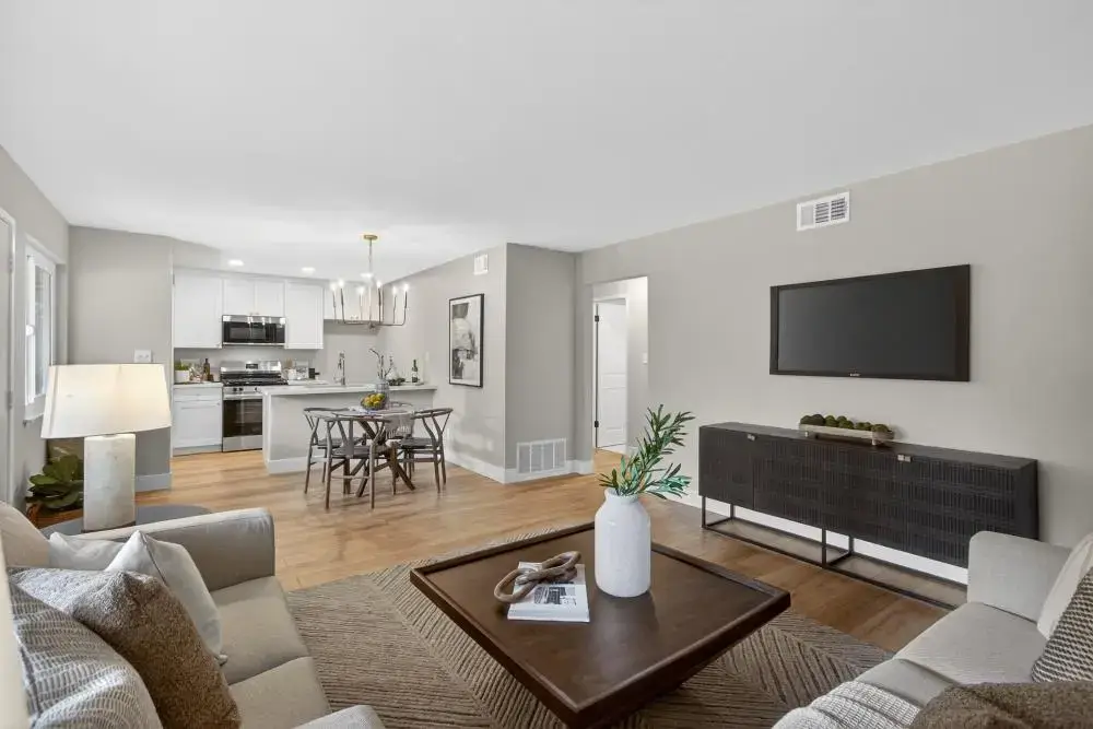 Breuner Dr, Roseville - Premiere Home Staging & Design