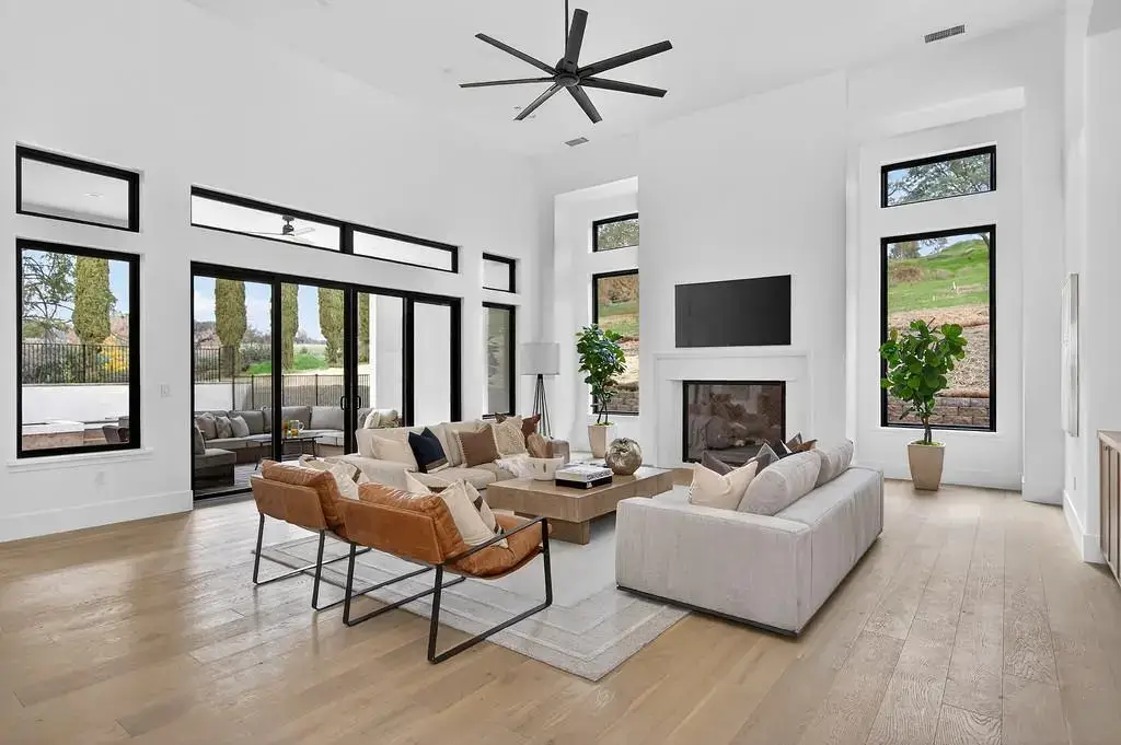 Gilardi Rd, Newcastle - Premiere Home Staging & Design