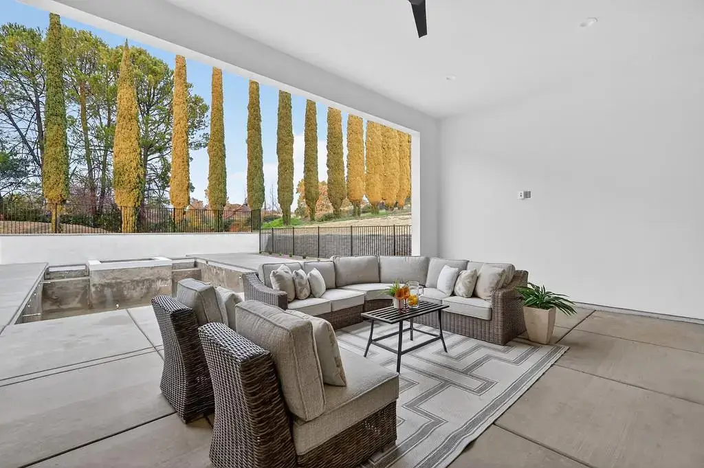 Gilardi Rd, Newcastle - Premiere Home Staging & Design