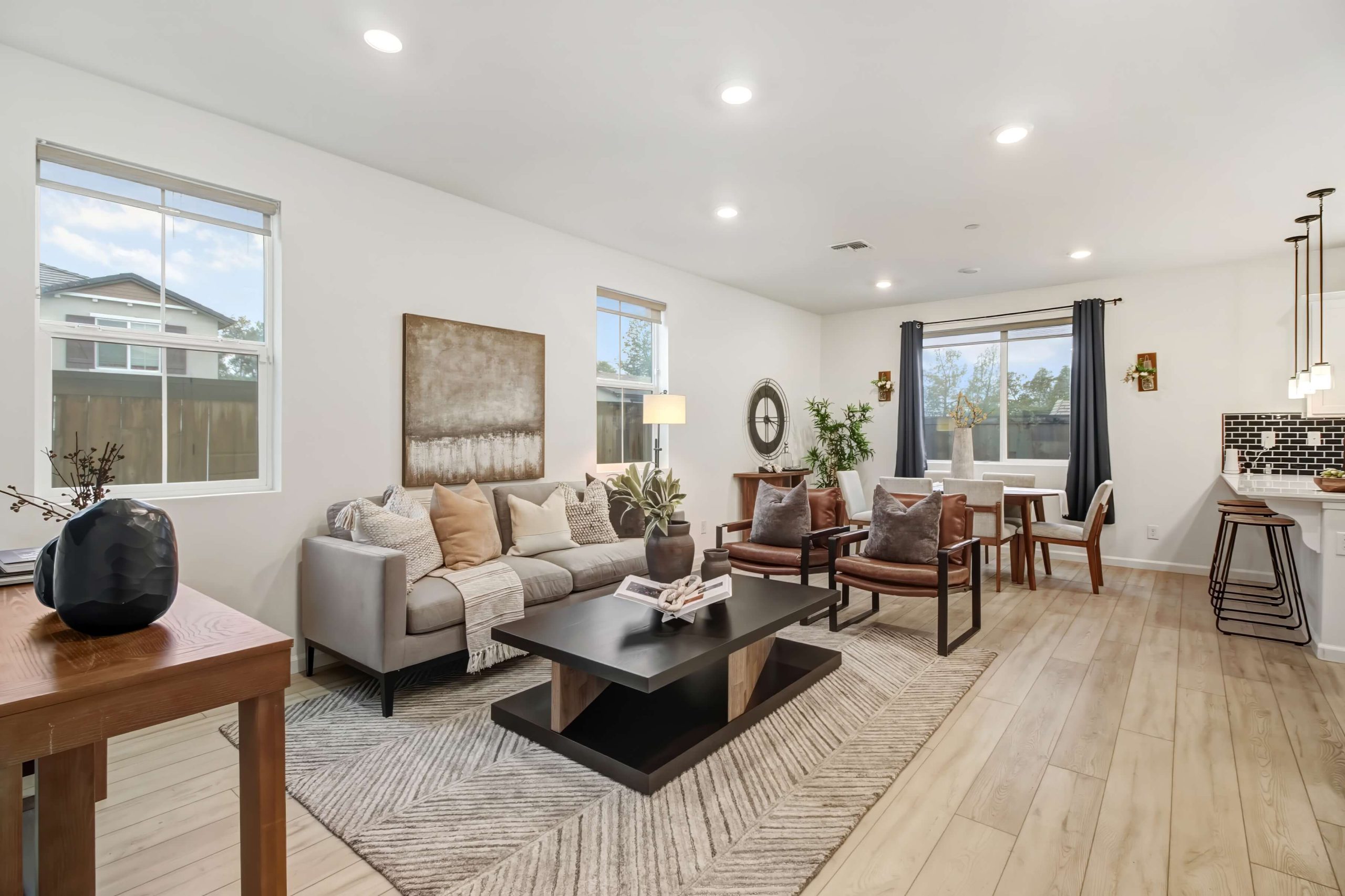 Gray Lodge Loop, Rocklin - Premiere Home Staging & Design