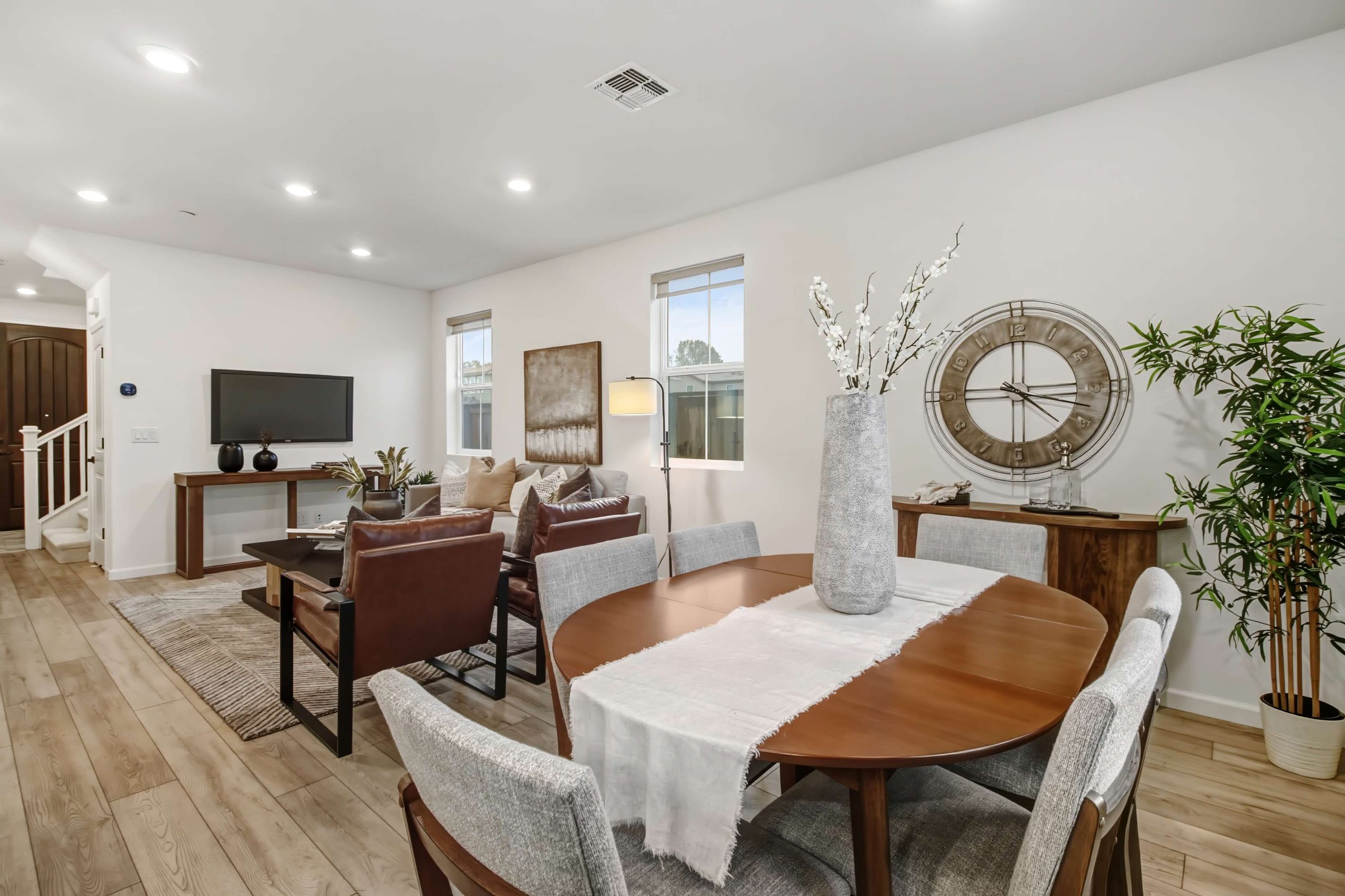 Gray Lodge Loop, Rocklin - Premiere Home Staging & Design