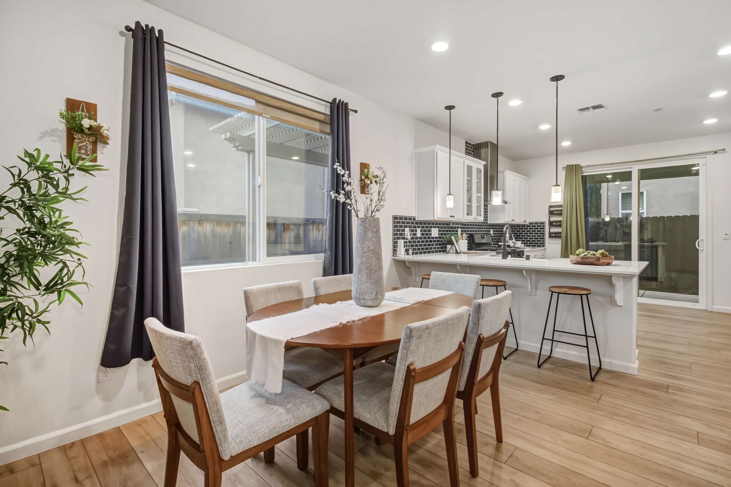 Gray Lodge Loop, Rocklin - Premiere Home Staging & Design