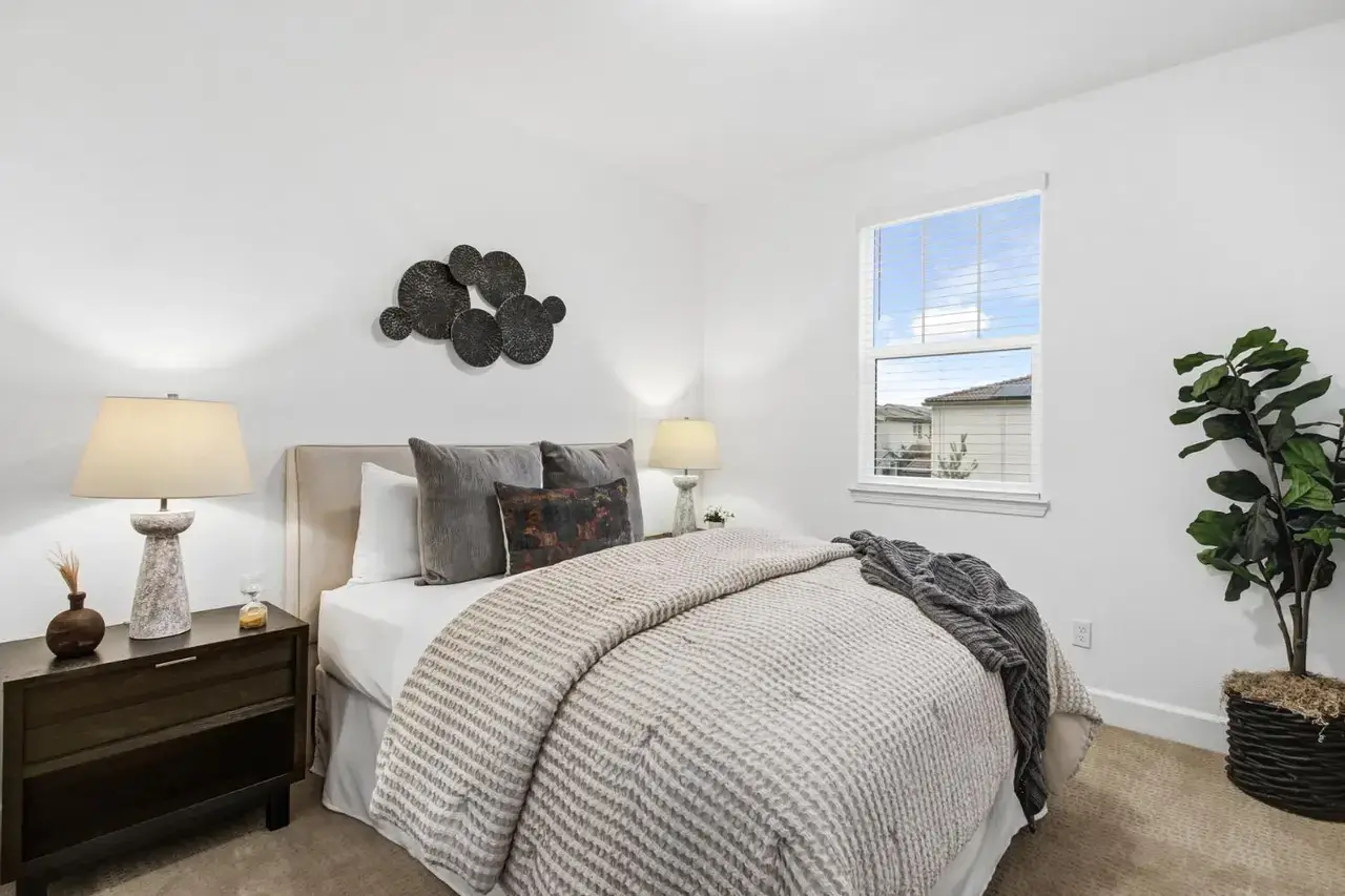 Lake Range Way, Roseville - Premiere Home Staging & Design