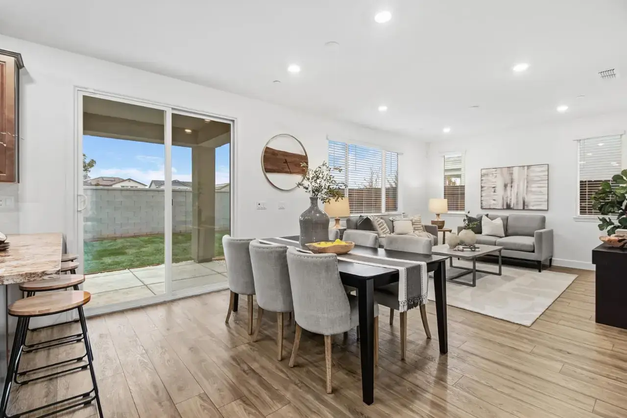 Lake Range Way, Roseville - Premiere Home Staging & Design