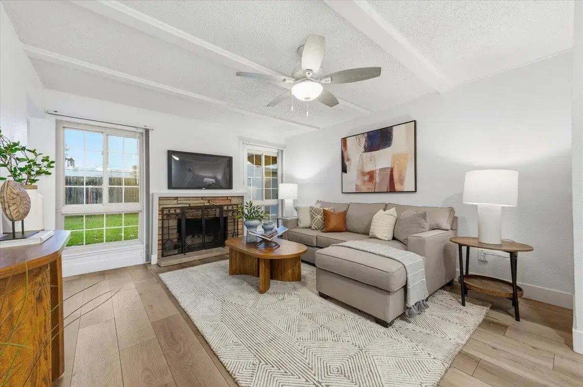 S Whitney Blvd, Rocklin - Premiere Home Staging & Design
