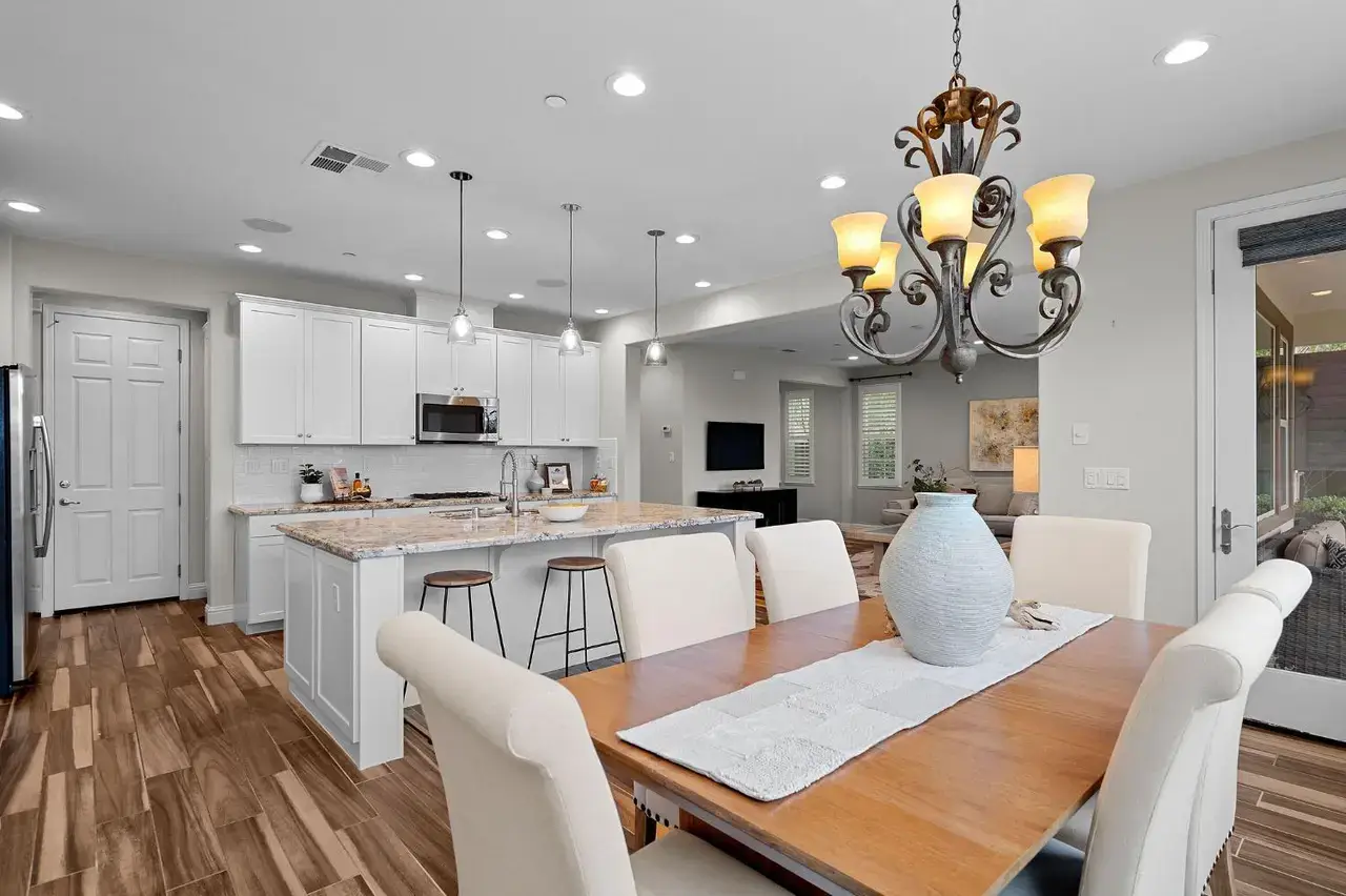 Vittorio Dr, Roseville - Premiere Home Staging & Design