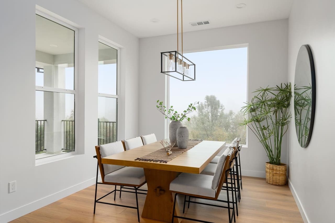 Swenson Ct, Auburn - Premiere Home Staging & Design