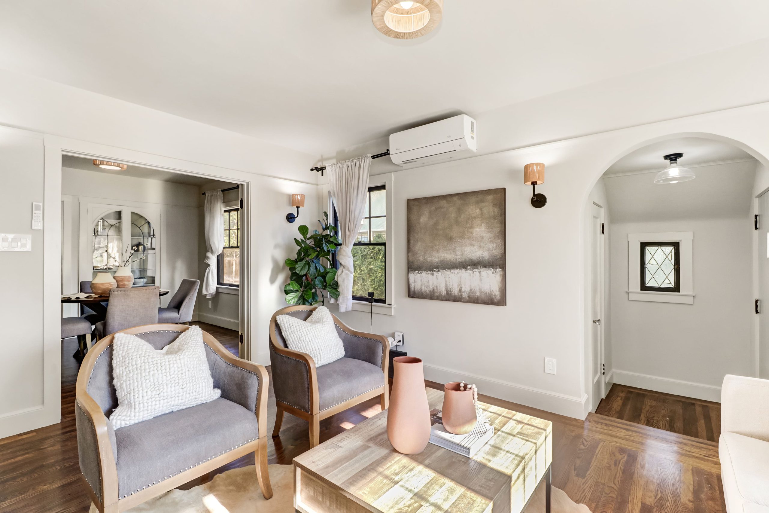 3rd Ave, Sacramento - Premiere Home Staging & Design