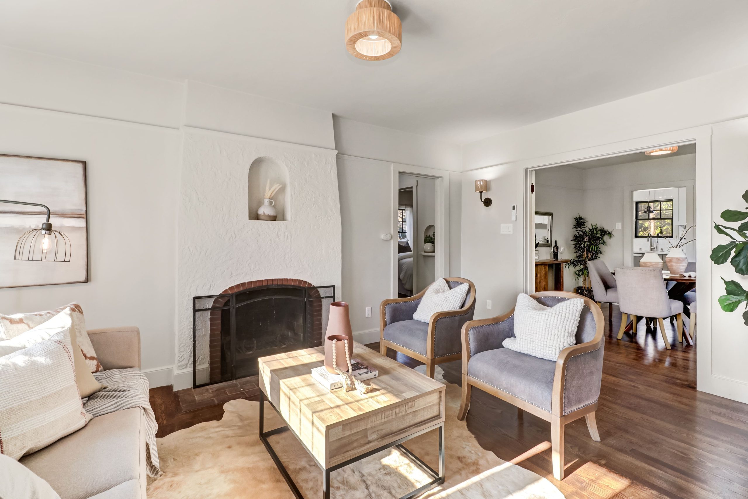 3rd Ave, Sacramento - Premiere Home Staging & Design