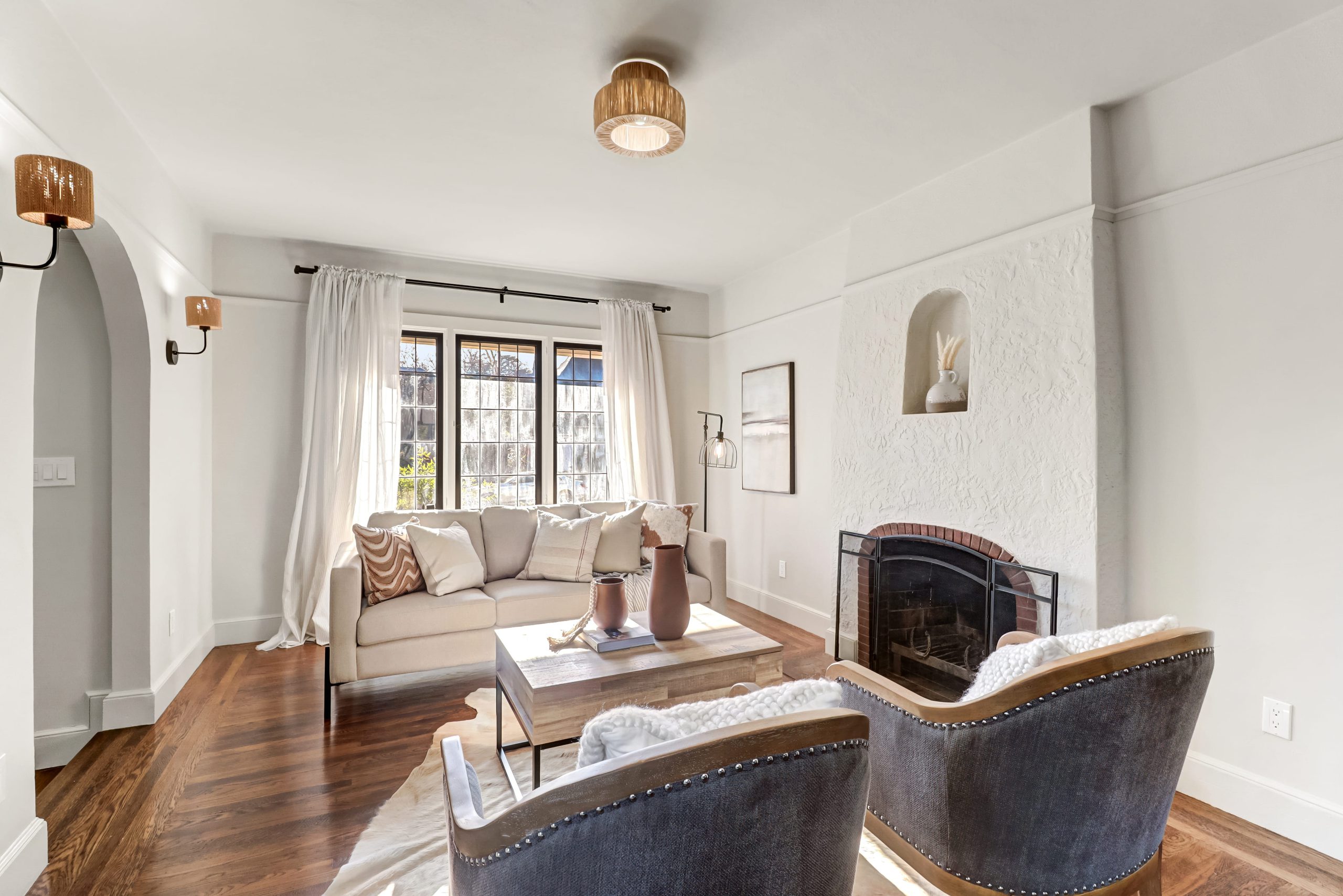 3rd Ave, Sacramento - Premiere Home Staging & Design