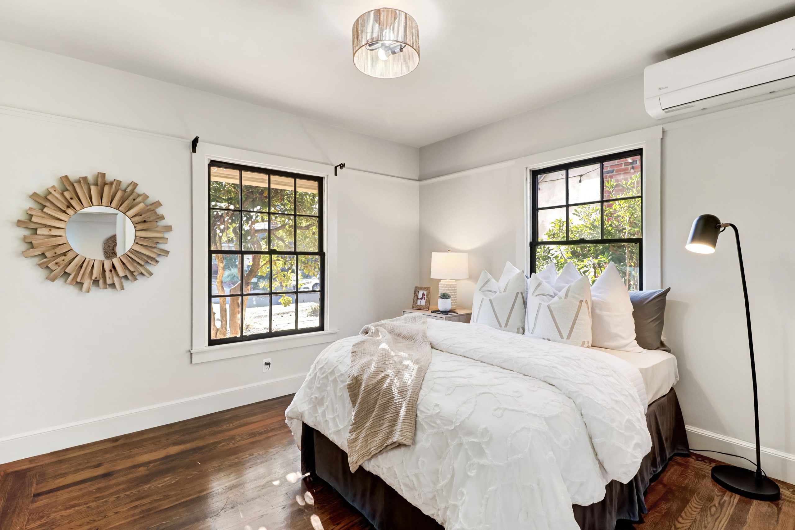 3rd Ave, Sacramento - Premiere Home Staging & Design