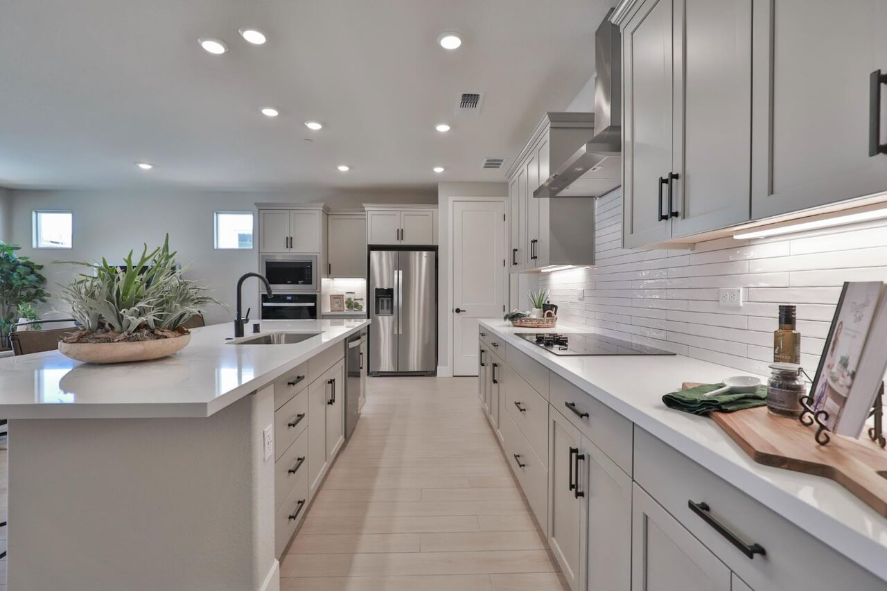 Vintage Oak, Lincoln - Premiere Home Staging & Design