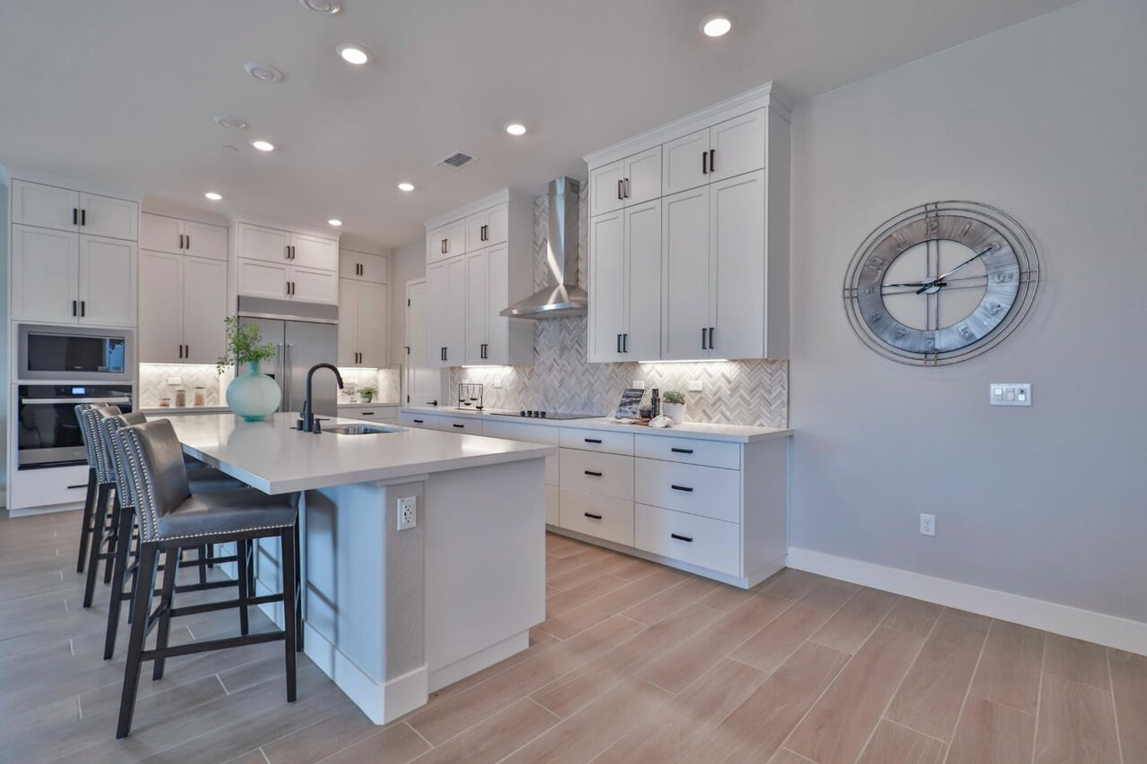 Starglow, Lincoln - Premiere Home Staging & Design