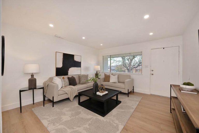 Beachwood Dr, Orangevale - Premiere Home Staging & Design