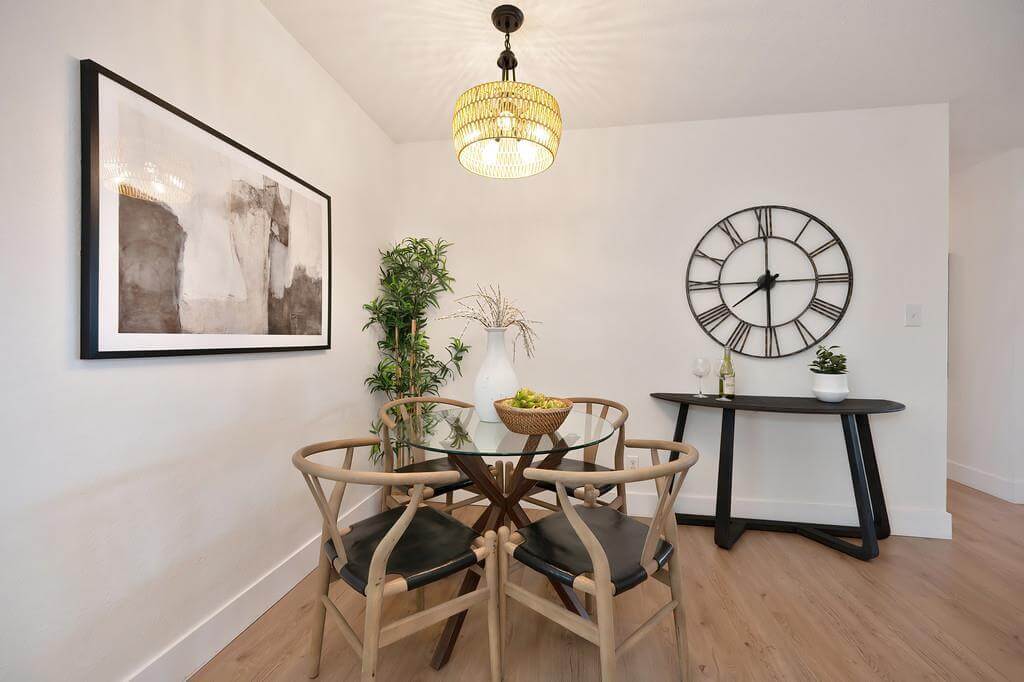 Beachwood Dr, Orangevale - Premiere Home Staging & Design