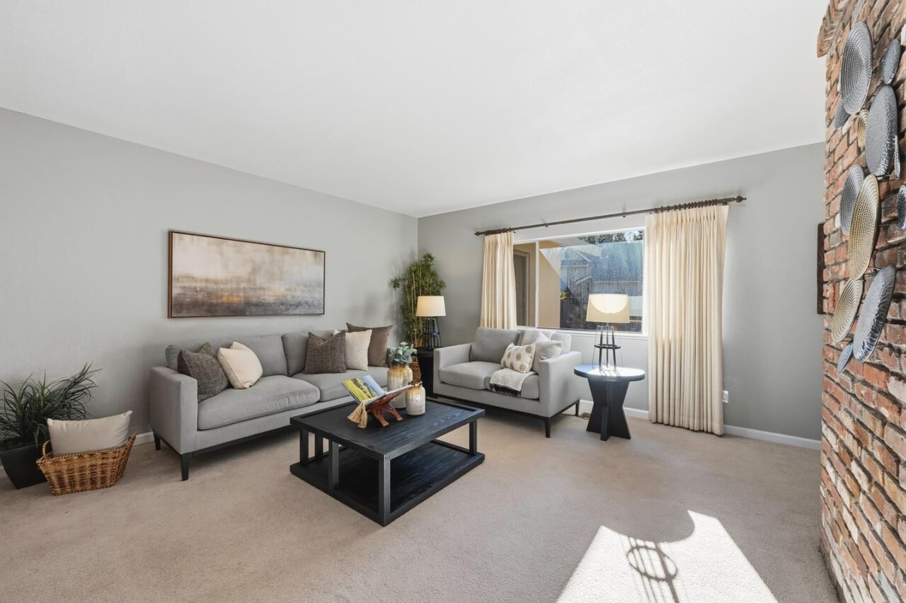 Blue Bell Ct, Placerville - Premiere Home Staging & Design