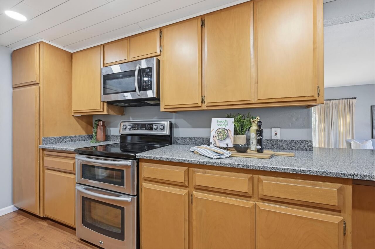 Blue Bell Ct, Placerville - Premiere Home Staging & Design