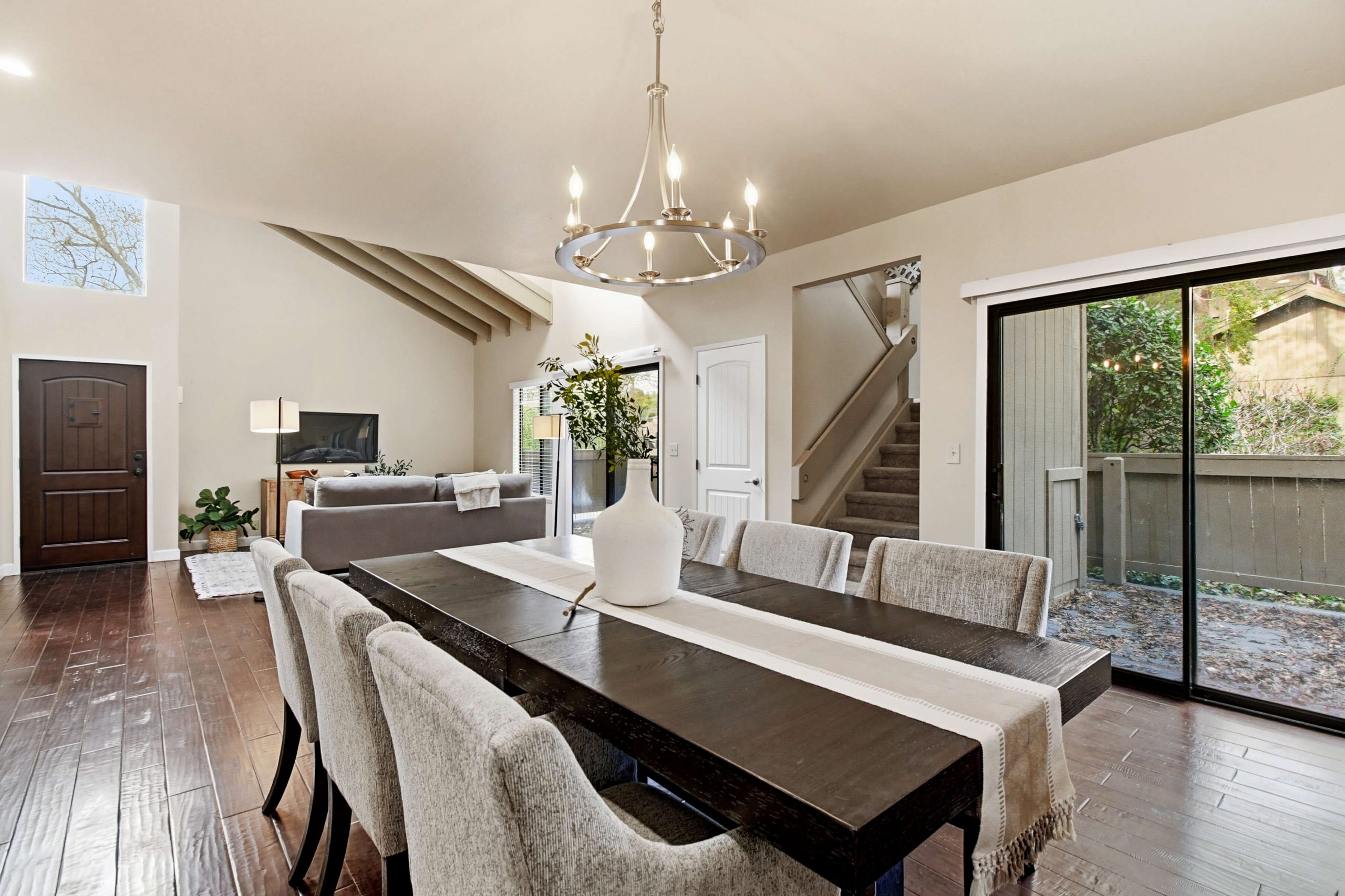 Boyer Dr, Carmichael - Premiere Home Staging & Design