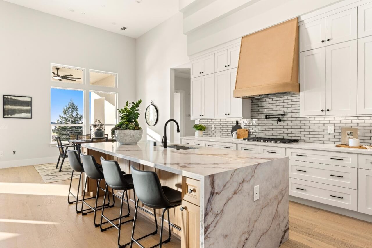 Glen-mady Way, Folsom - Premiere Home Staging & Design