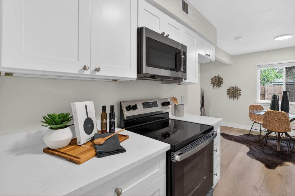 Kirk Way, Sacramento - Premiere Home Staging & Design