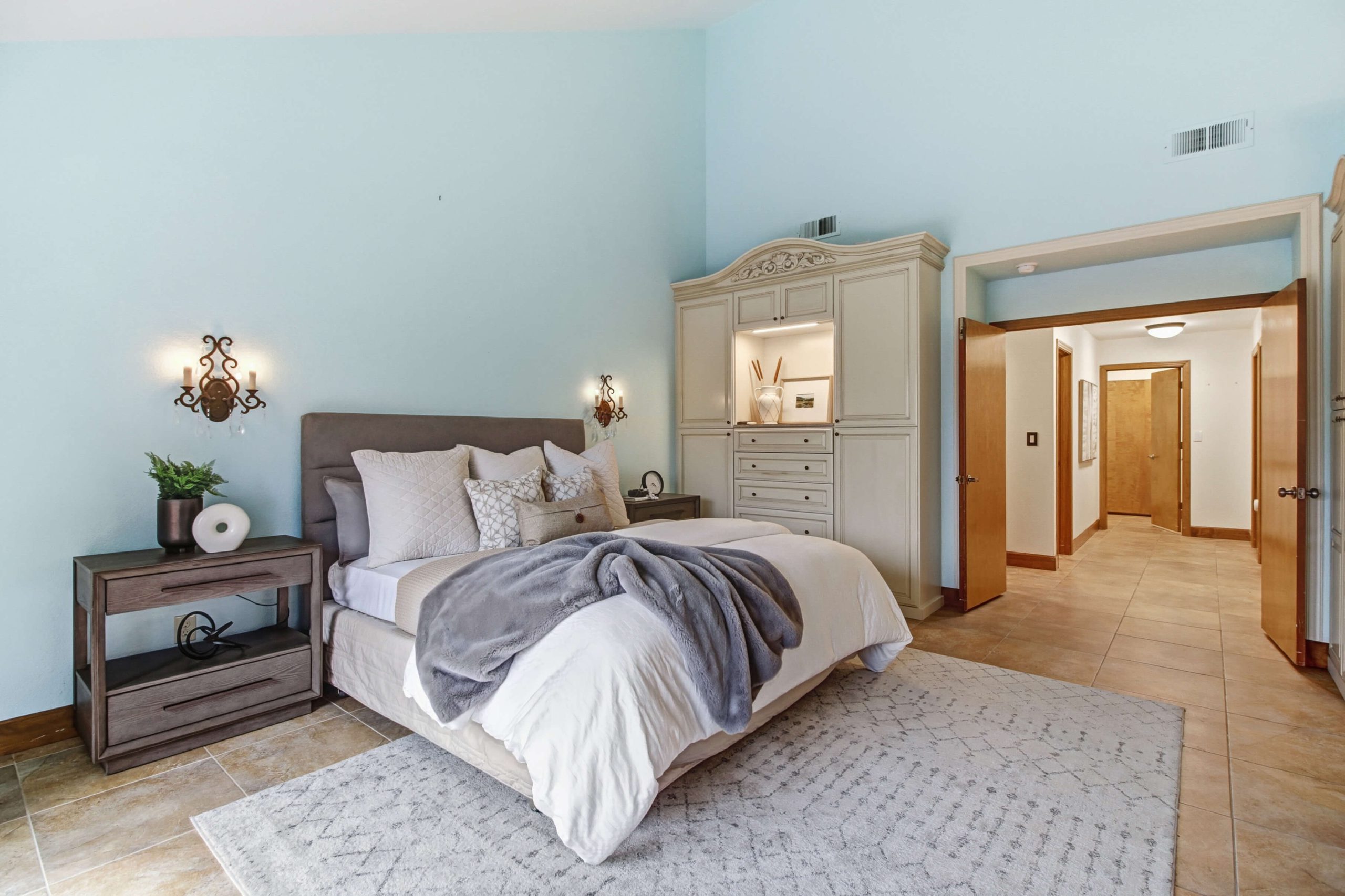 Shady Hollow Way, Fair Oaks - Premiere Home Staging & Design