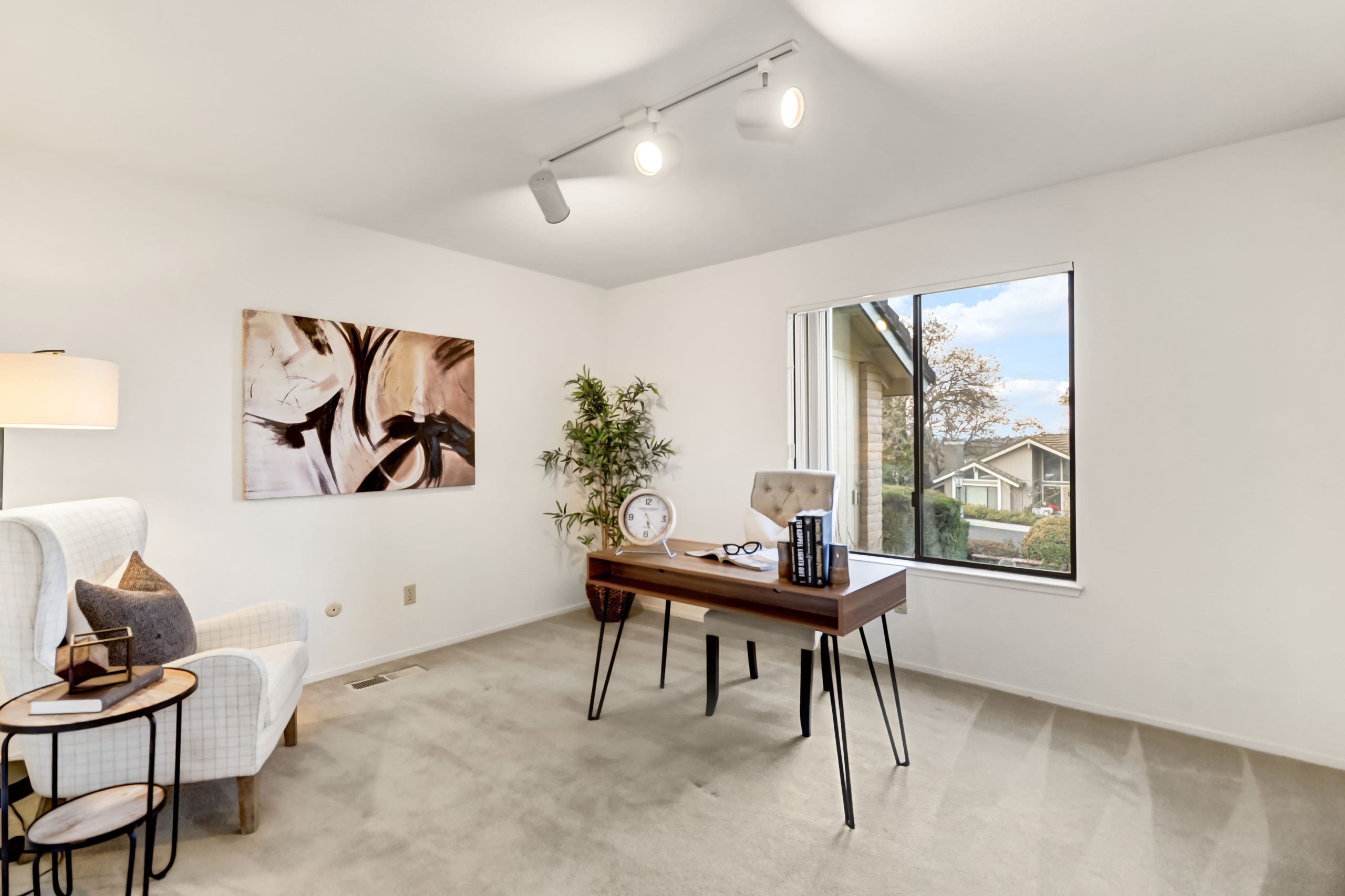 Tanglewood Dr, Auburn - Premiere Home Staging & Design