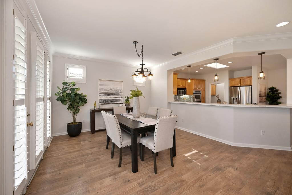 Timberlodge Ln, Roseville - Premiere Home Staging