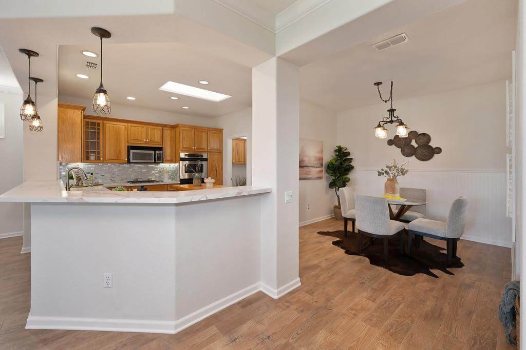 Timberlodge Ln, Roseville - Premiere Home Staging