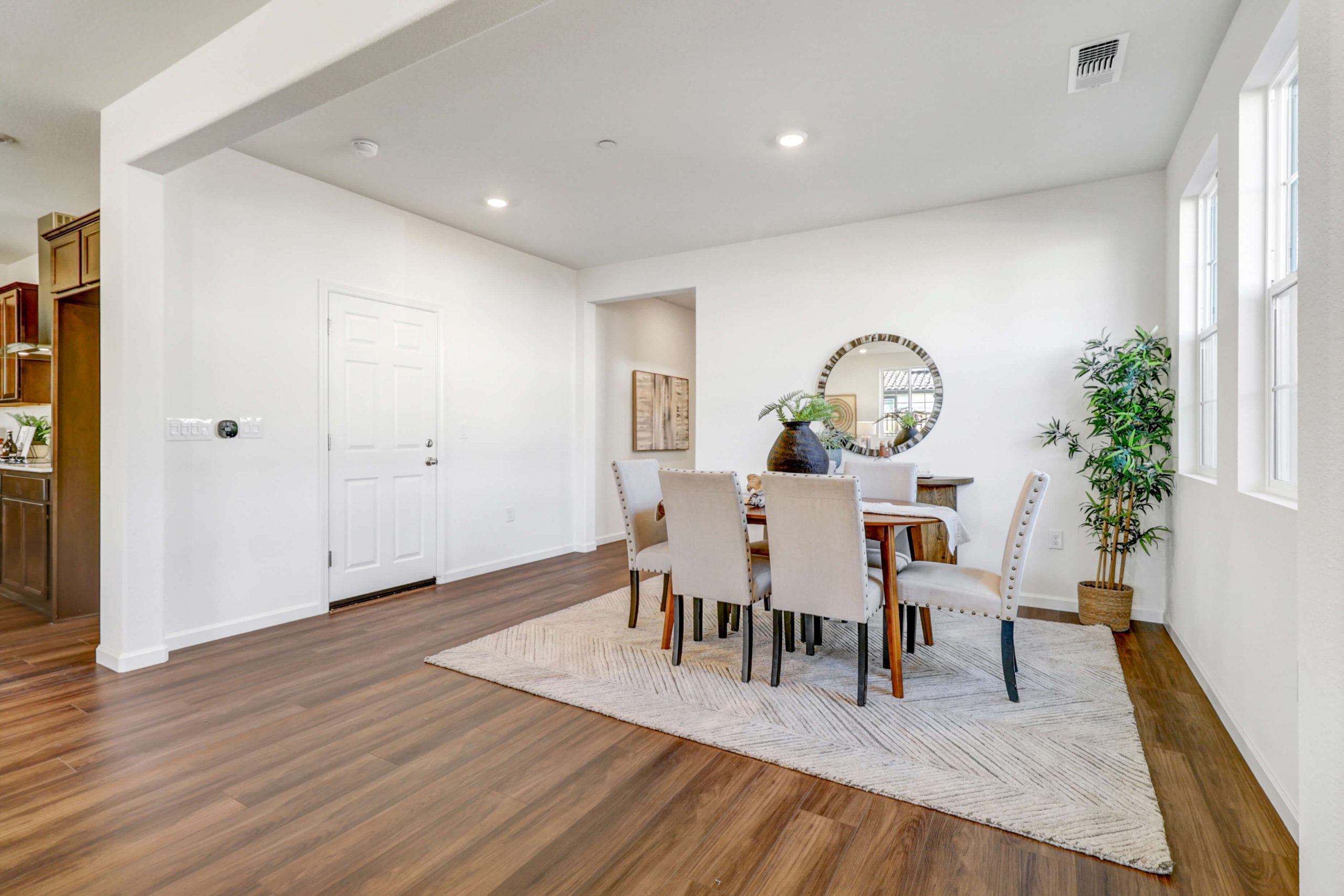 Ramy Cir, Elk Grove - Premiere Home Staging & Design