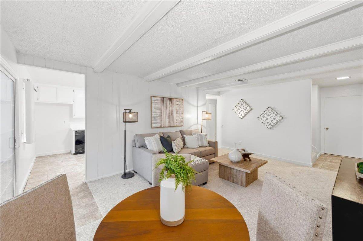 S Whitney Blvd, Rocklin - Premiere Home Staging & Design