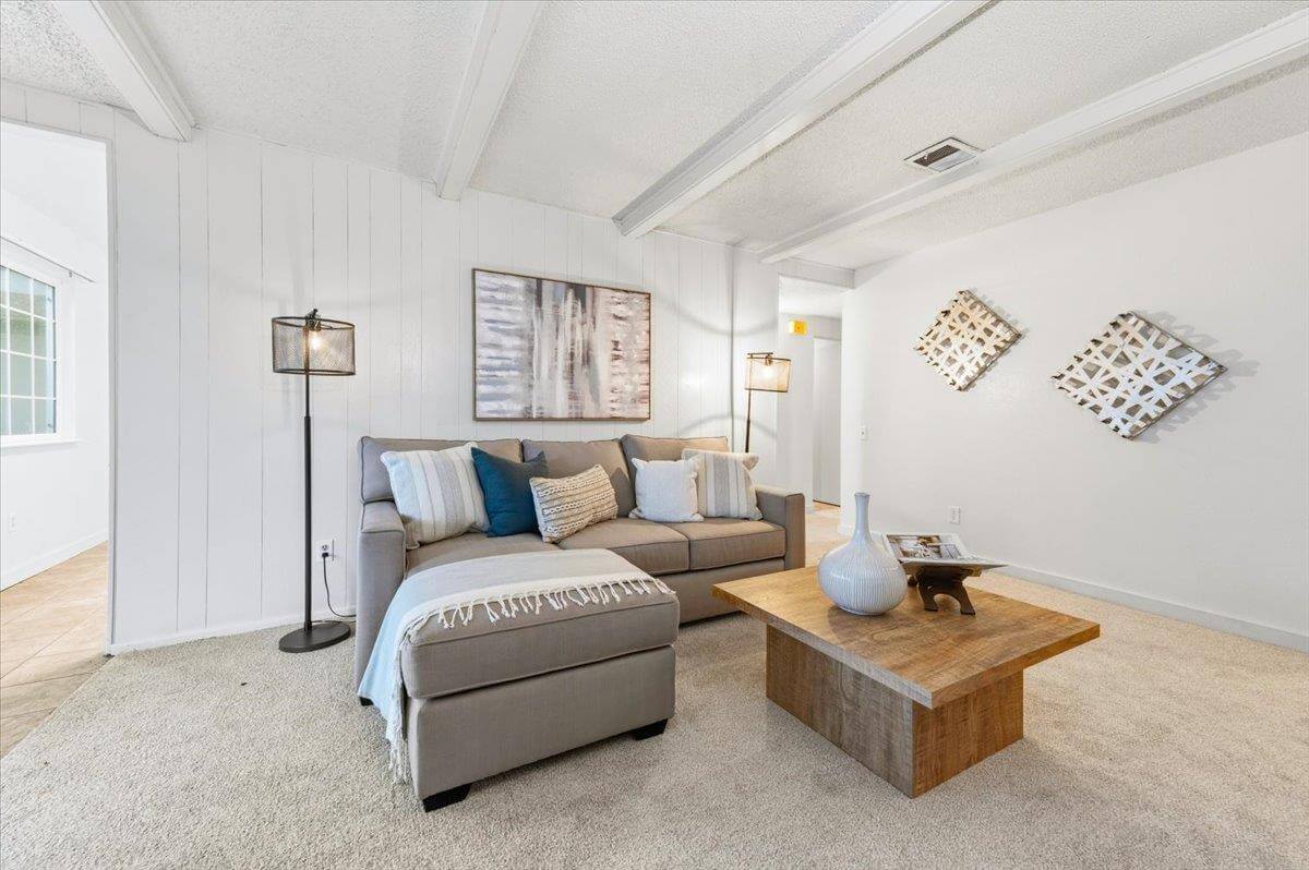 S Whitney Blvd, Rocklin - Premiere Home Staging & Design