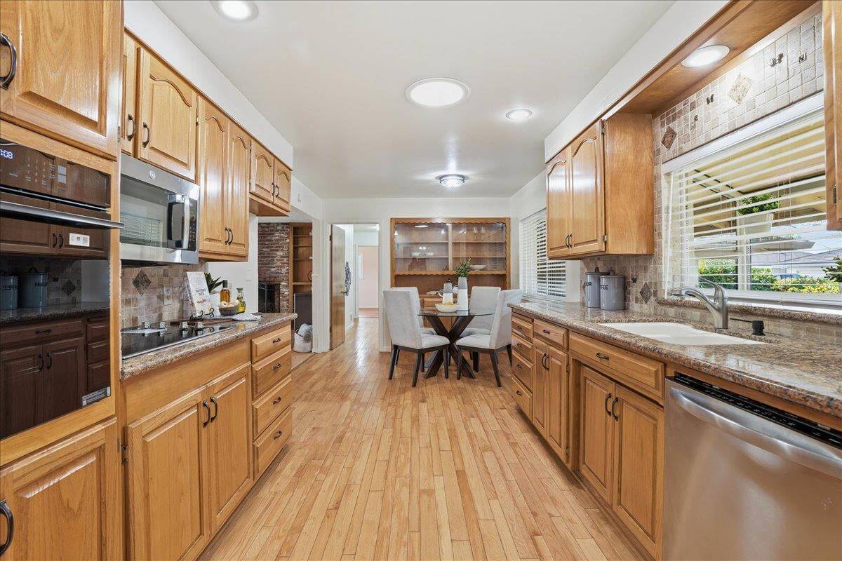 Alexon Way, Carmichael - Premiere Home Staging & Design