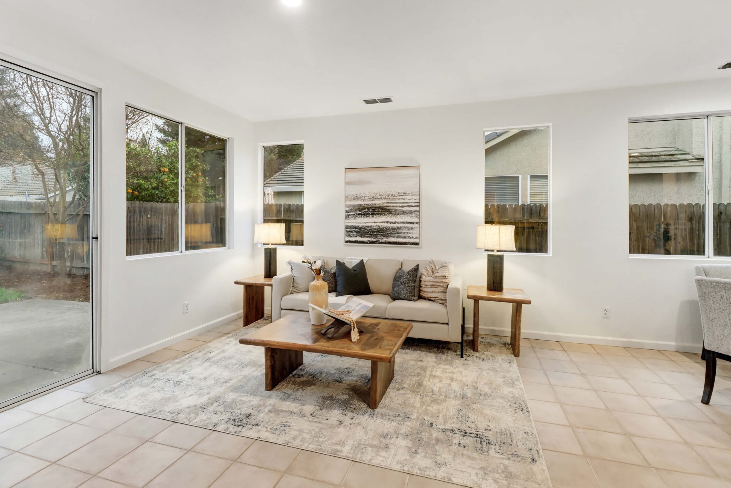 Groth Cir, Sacramento - Premiere Home Staging & Design