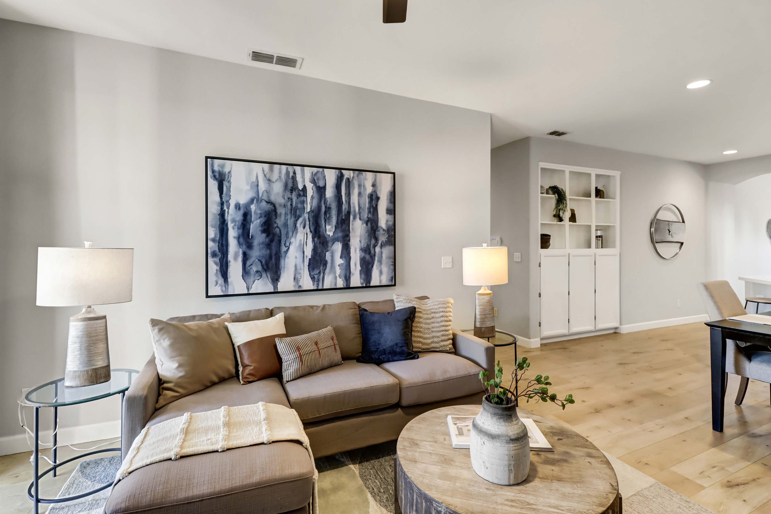 Molokai Rd, West Sacramento - Premiere Home Staging & Design