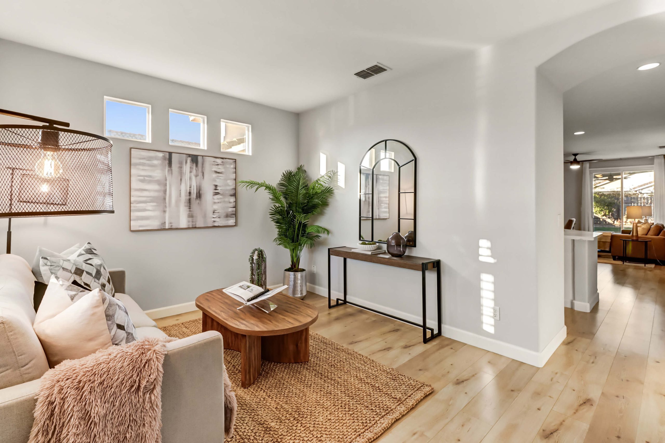 Molokai Rd, West Sacramento - Premiere Home Staging & Design