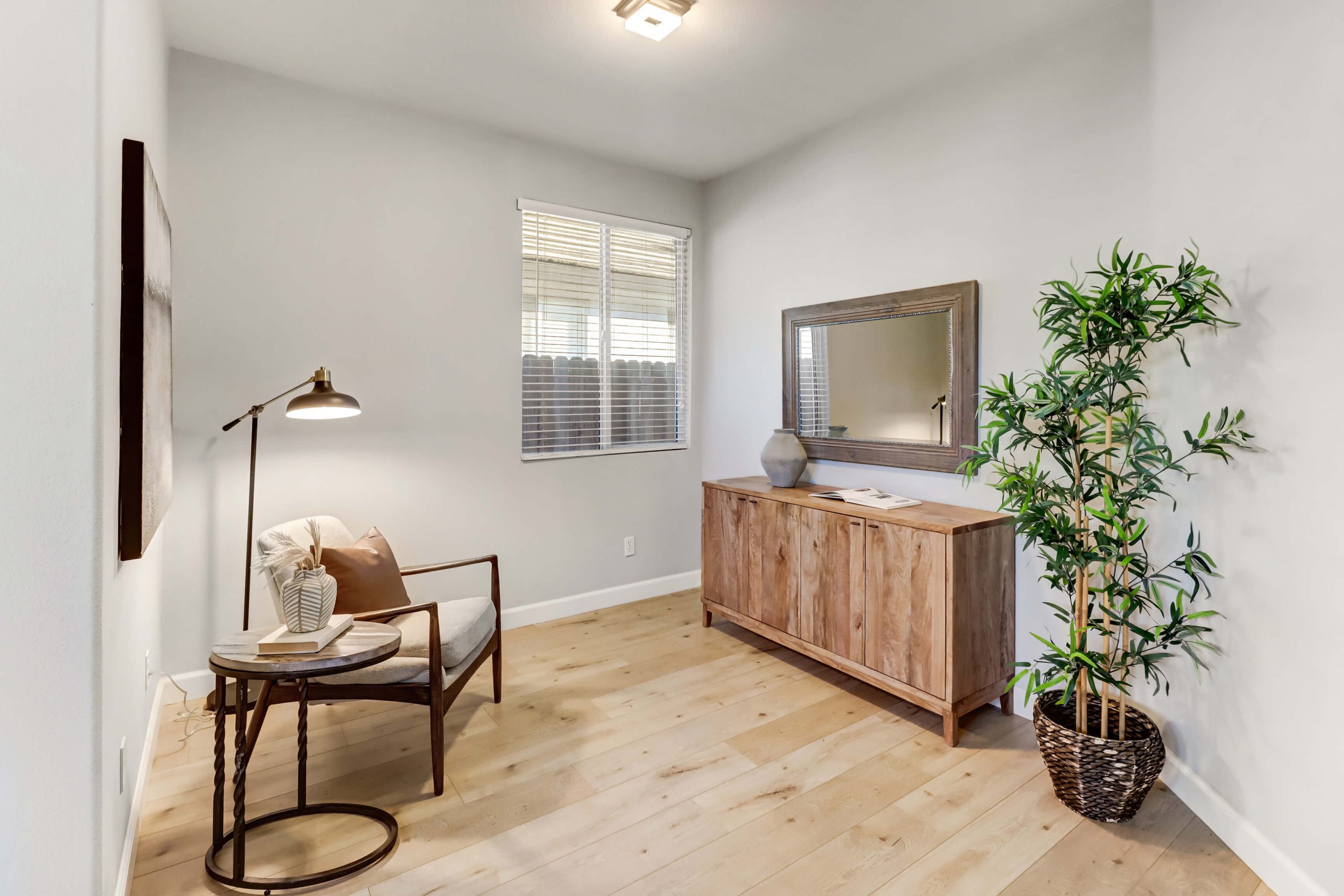 Molokai Rd, West Sacramento - Premiere Home Staging & Design