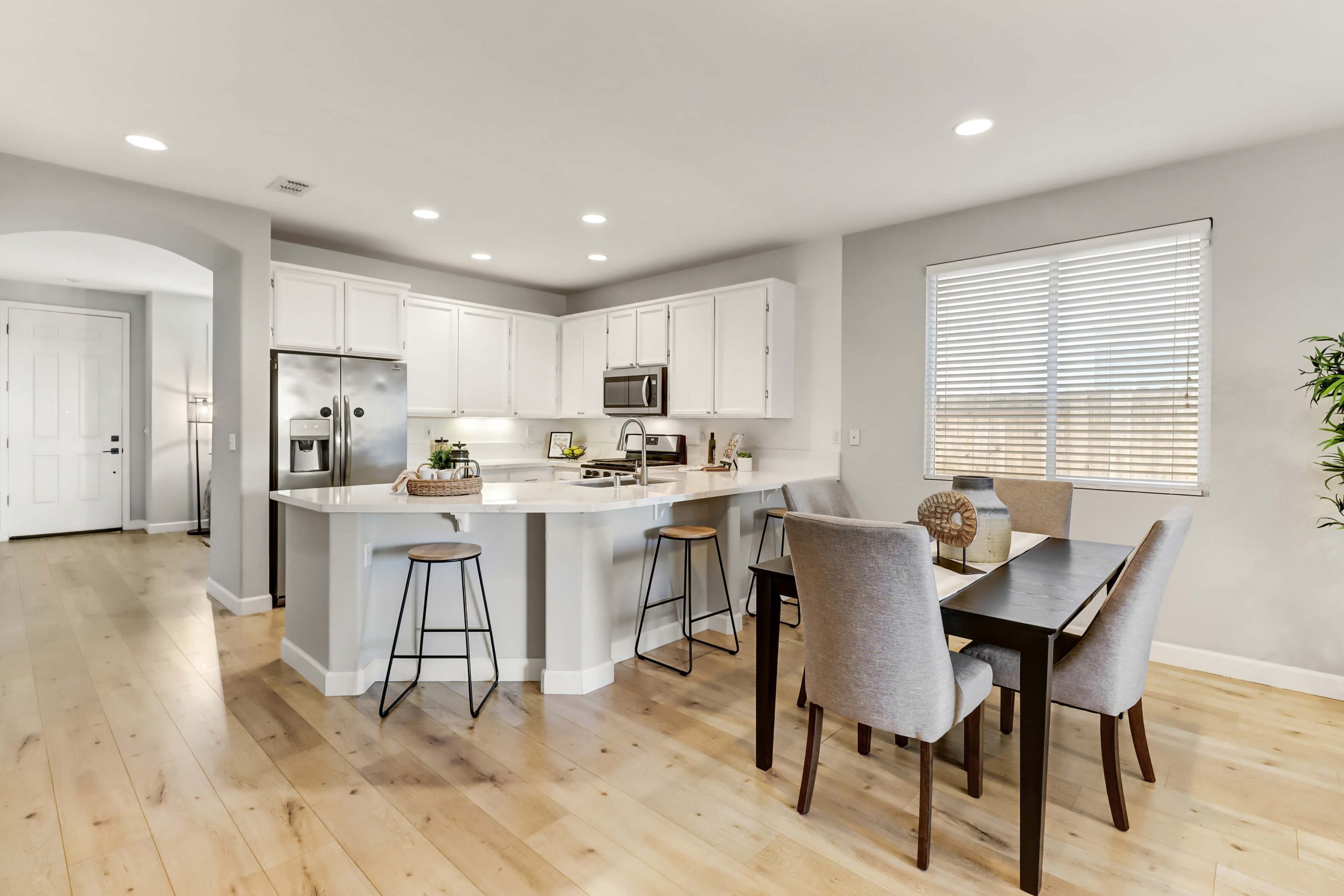 Molokai Rd, West Sacramento - Premiere Home Staging & Design