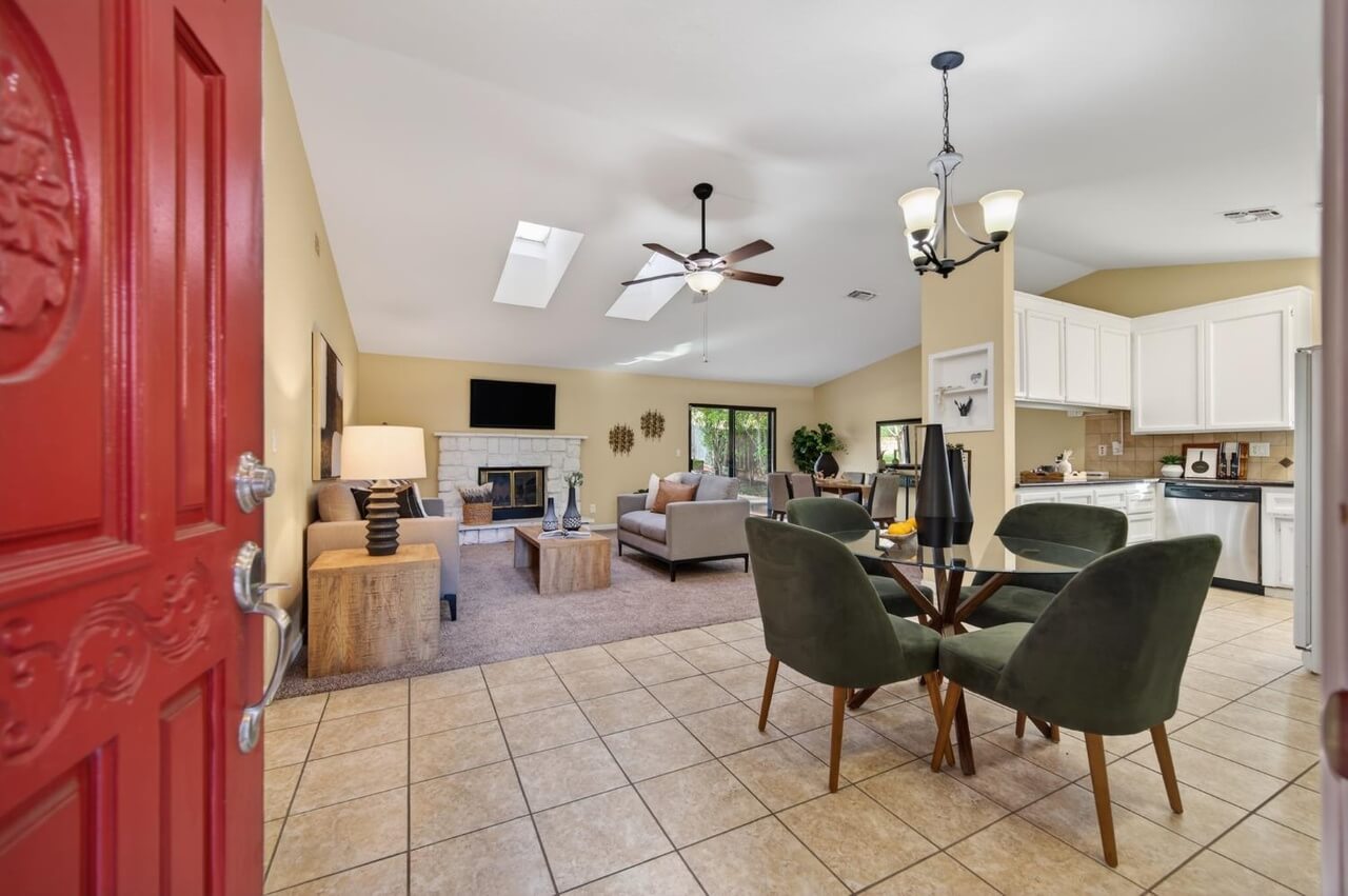 Sirl Way, Orangevale - Premiere Home Staging & Design