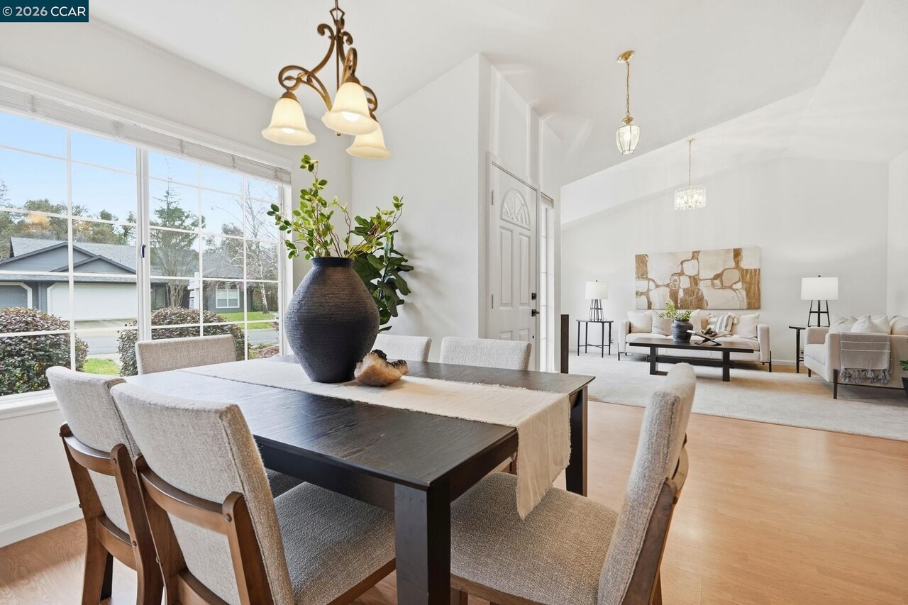 Tudor Way, Loomis - Premiere Home Staging & Design