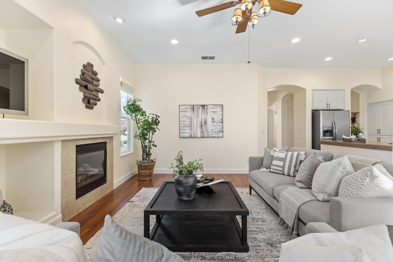 Woodleigh Ln, Cameron Park - Premiere Home Staging & Design