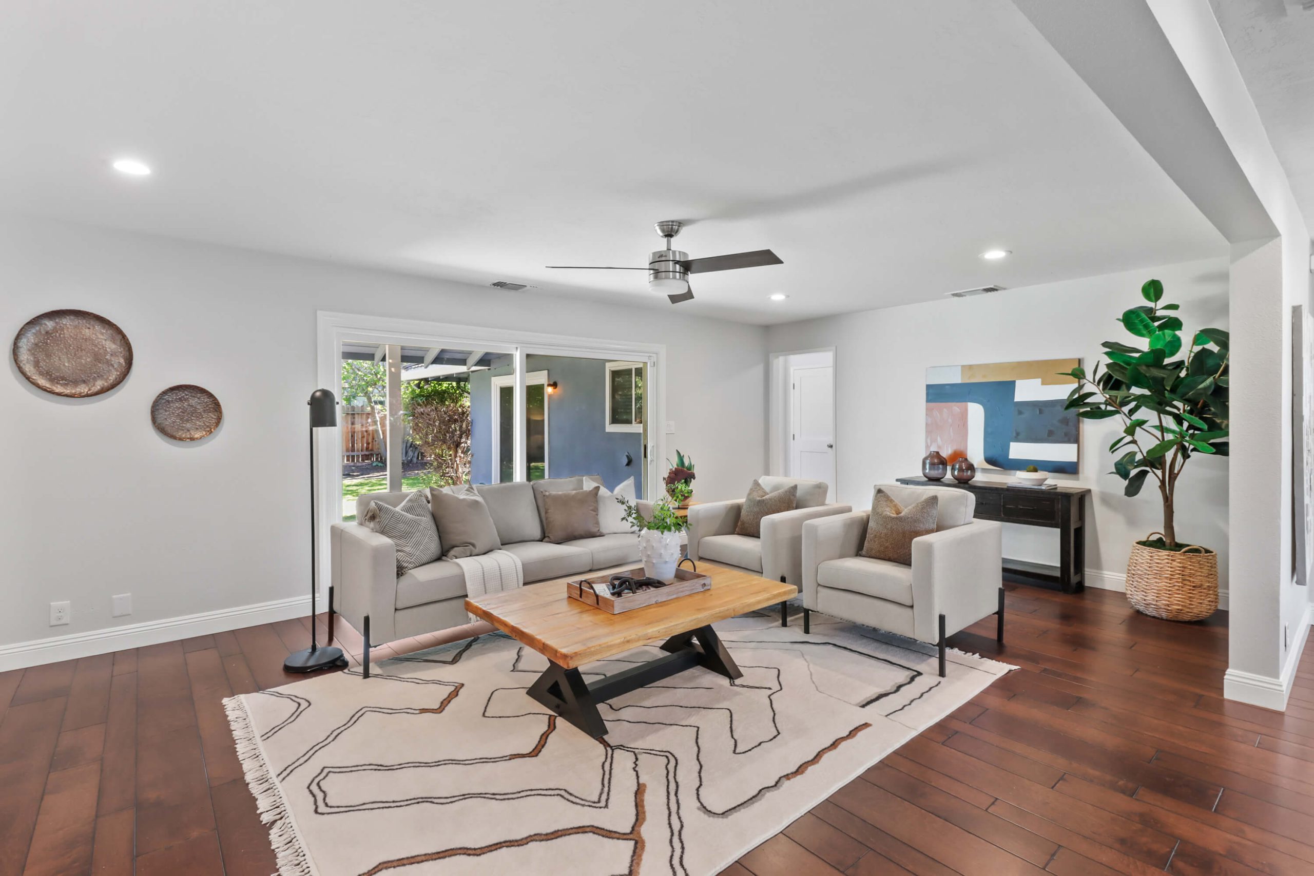 American River Dr, Sacramento - Premiere Home Staging & Design