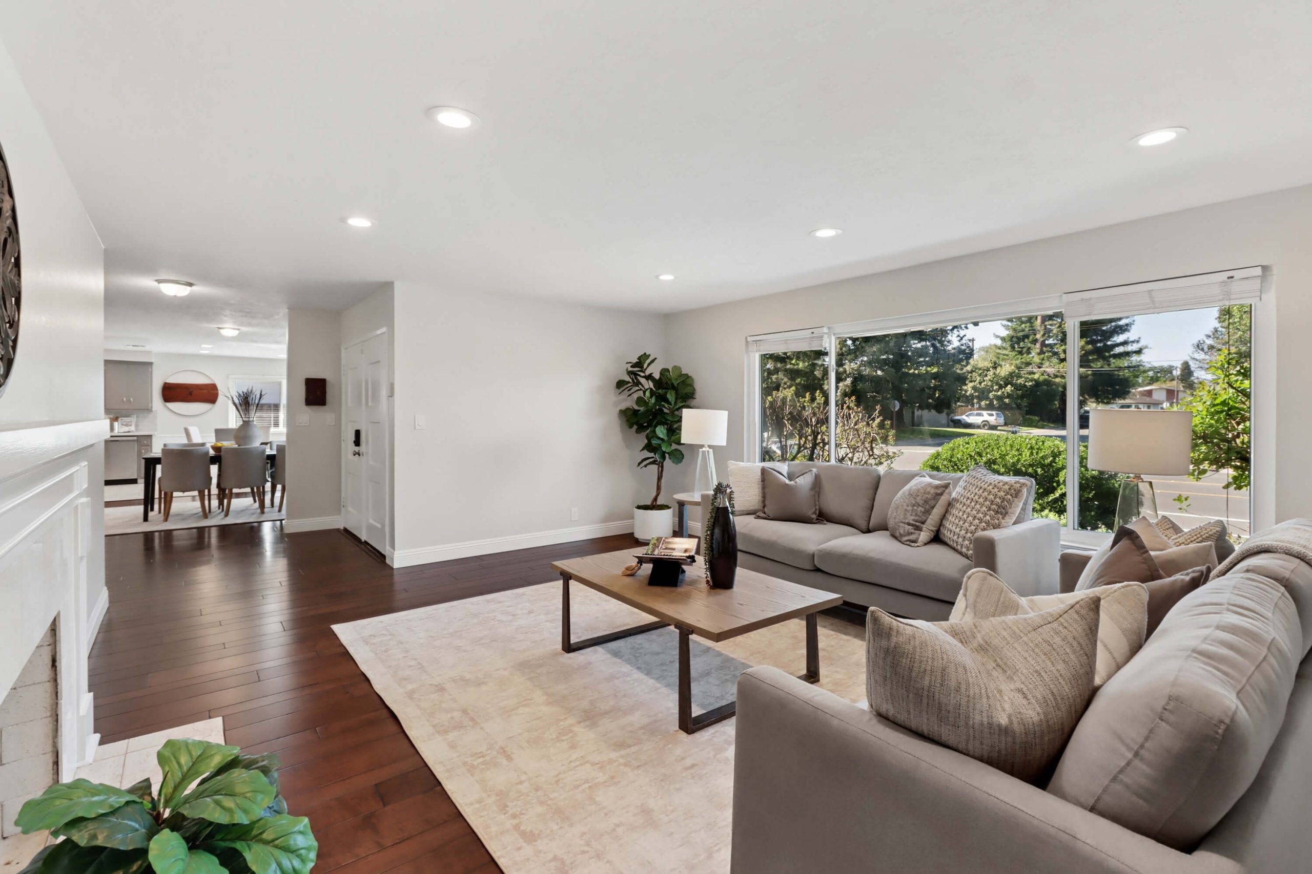 American River Dr, Sacramento - Premiere Home Staging & Design