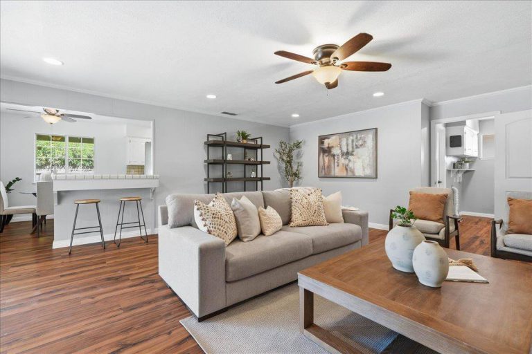 Kiva Dr, Carmichael - Premiere Home Staging & Design