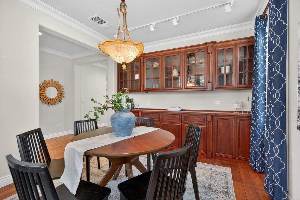 Oakham Way, Elk Grove - Premiere Home Staging & Design