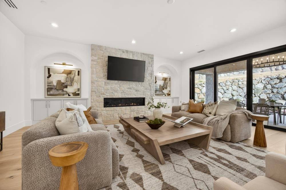 Rustic Woods Ct, Loomis - Premiere Home Staging & Design