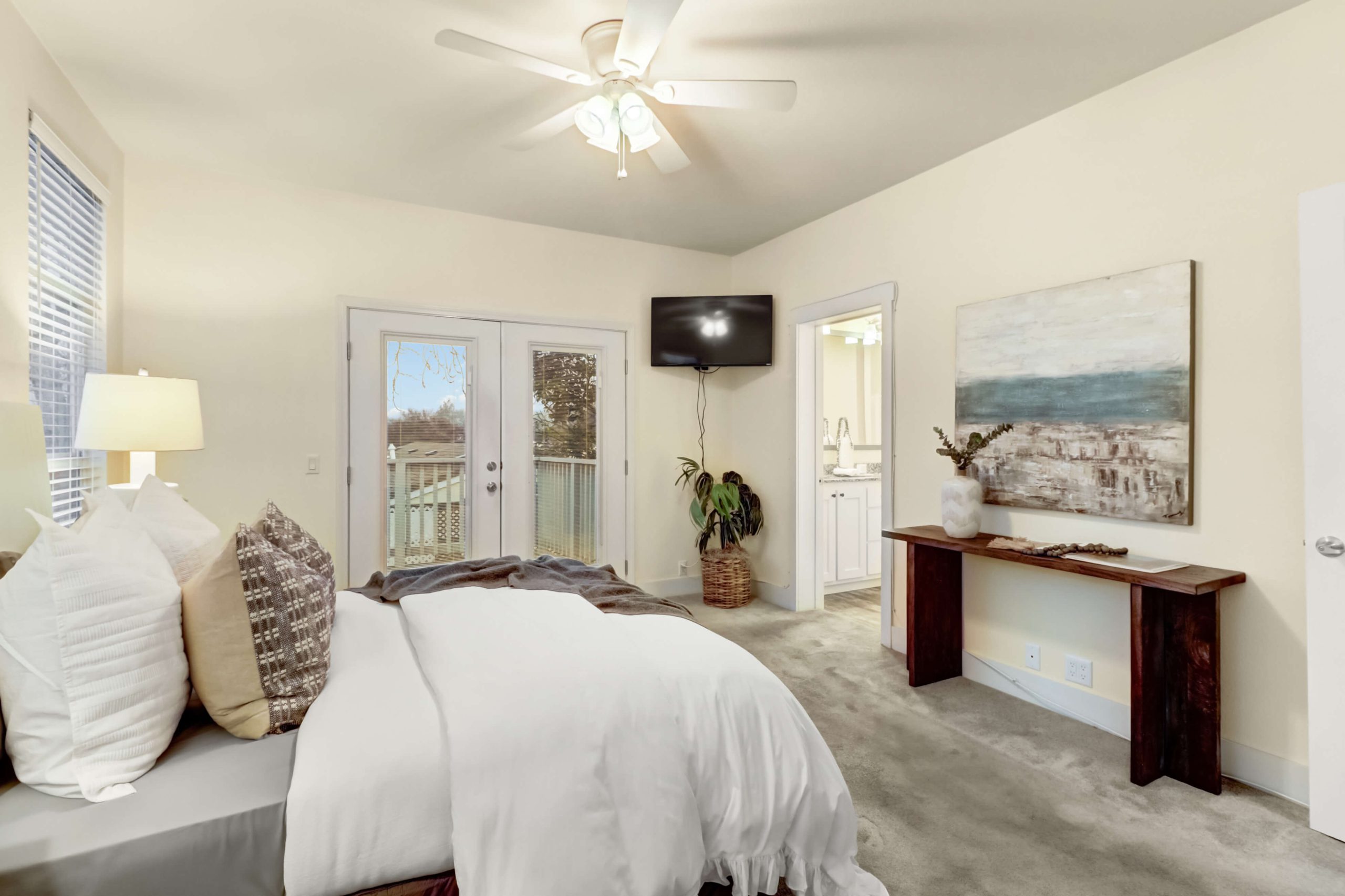 S Grove, Rocklin - Premiere Home Staging & Design